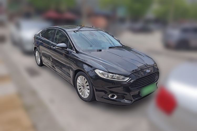 Used Ford Mondeo 2013 2.0L GTDi 200 Fashion Edition Front Right 45 Deg