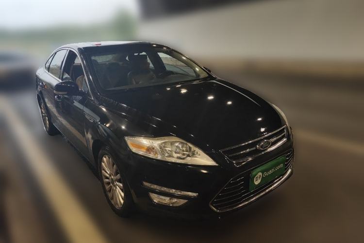Used Ford Mondeo 2013 2.3L Luxury Model Front Right 45 Deg
