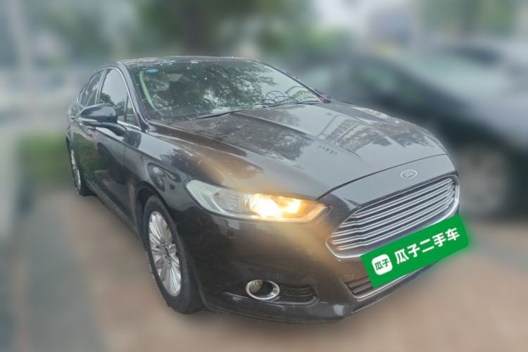 Used Ford Mondeo 2013 2.0L GTDi 200 Fashion Edition Front Right 45 Deg