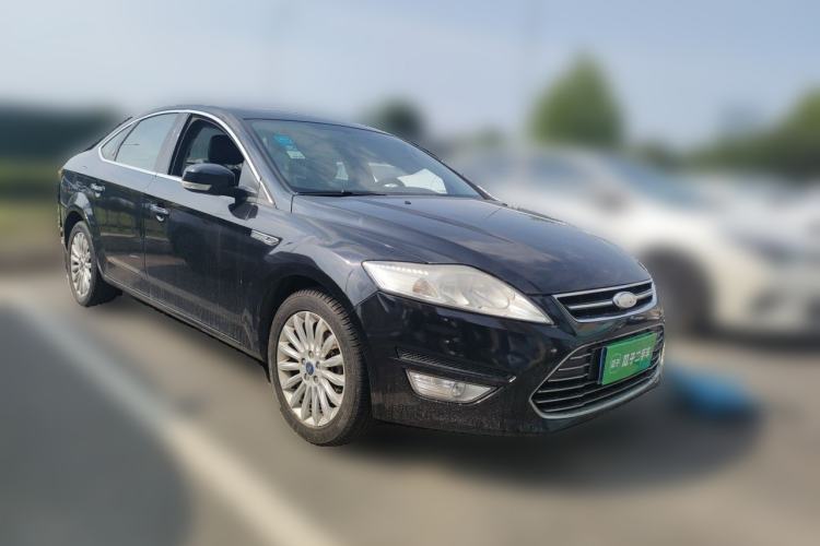 Used Ford Mondeo 2013 2.3L Luxury Model Front Right 45 Deg