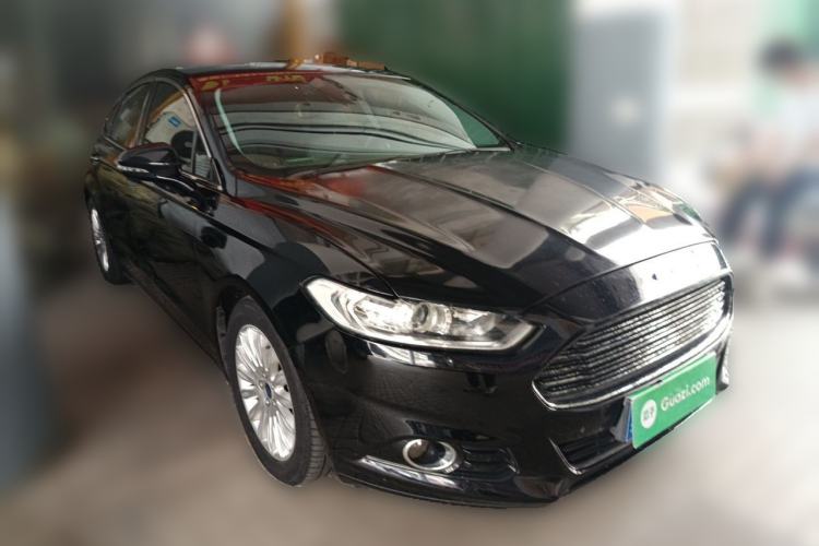 Used Ford Mondeo 2013 2.0L GTDi 200 Fashion Edition Front Right 45 Deg