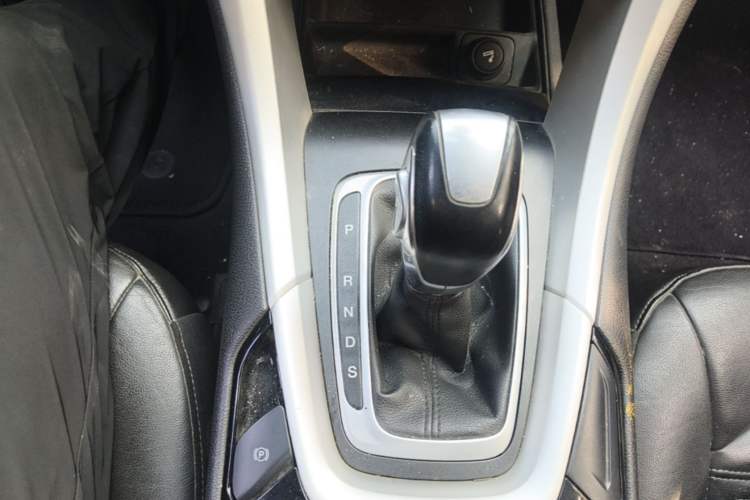 Used Ford Mondeo 2013 1.5L GTDi180 Fashion Edition Gear Lever