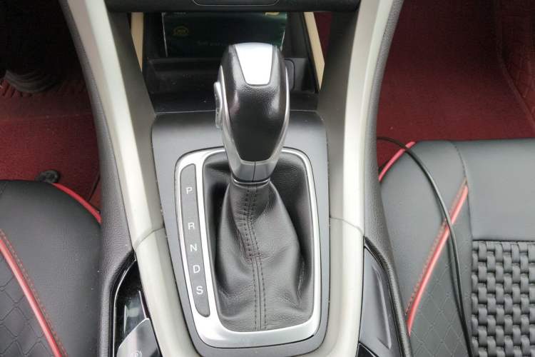 Used Ford Mondeo 2013 1.5L GTDi180 Comfort Model Gear Lever