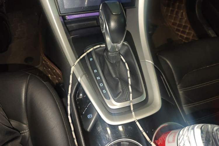 Used Ford Mondeo 2013 1.5L GTDi180 Fashion Edition Gear Lever