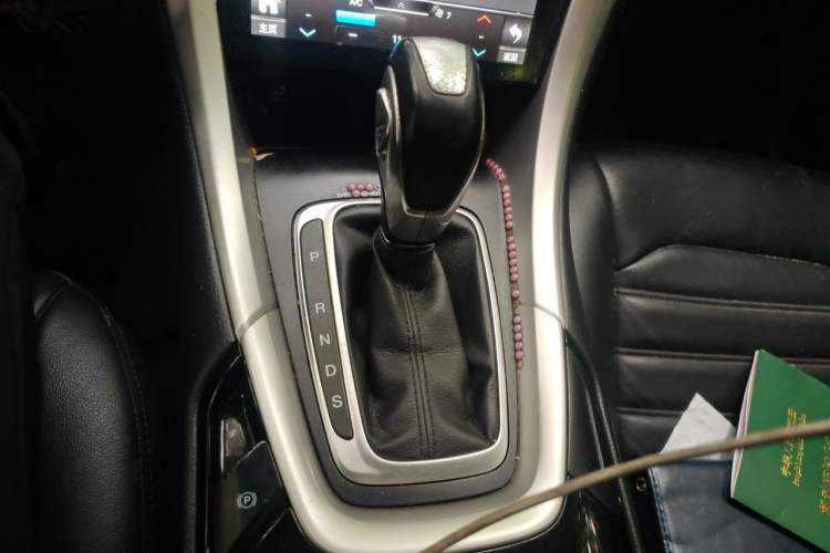 Used Ford Mondeo 2013 1.5L GTDi180 Fashion Edition Gear Lever