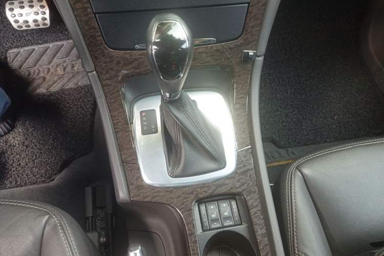 Used Ford Mondeo 2013 2.3L Luxury Model Gear Lever