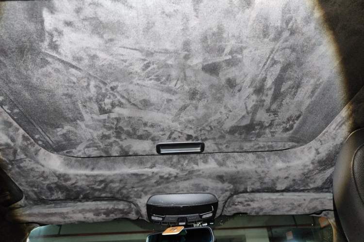 Used Ford Mondeo 2013 2.0L GTDi 200 Luxury Model Headliner
