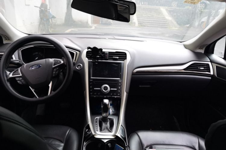 Used Ford Mondeo 2013 2.0L GTDi 200 Fashion Edition Headliner