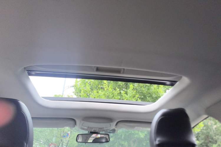 Used Ford Mondeo 2013 2.0L GTDi 200 Fashion Edition Headliner