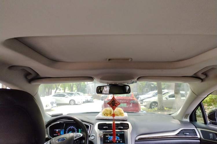 Used Ford Mondeo 2013 2.0L GTDi 200 Luxury Model Headliner
