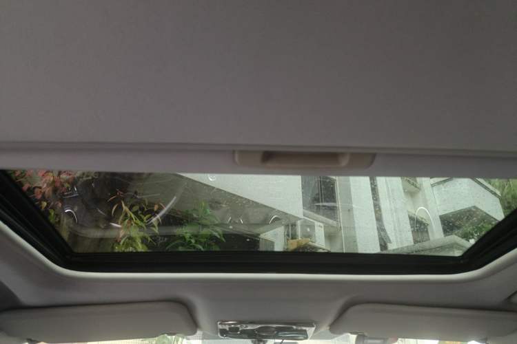 Used Ford Mondeo 2013 2.3L Luxury Model Headliner