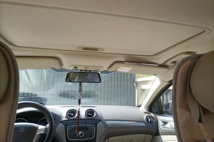 Used Ford Mondeo 2013 2.3L Fashion Edition Headliner