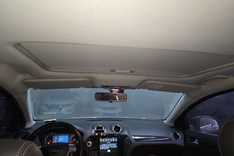Used Ford Mondeo 2013 2.3L Luxury Model Headliner