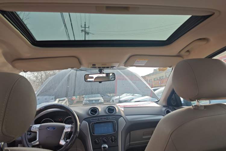 Used Ford Mondeo 2013 2.3L Fashion Edition Headliner