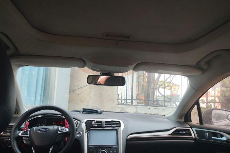 Used Ford Mondeo 2013 2.0L GTDi 200 Fashion Edition Headliner