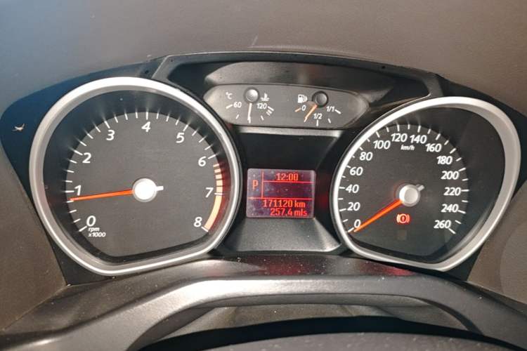 Used Ford Mondeo 2013 2.3L Fashion Edition Instrument Cluster