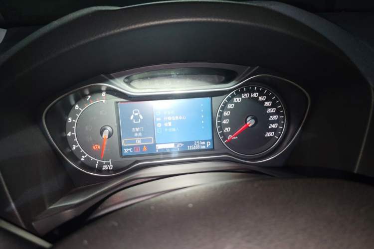 Used Ford Mondeo 2013 2.3L Luxury Model Instrument Cluster