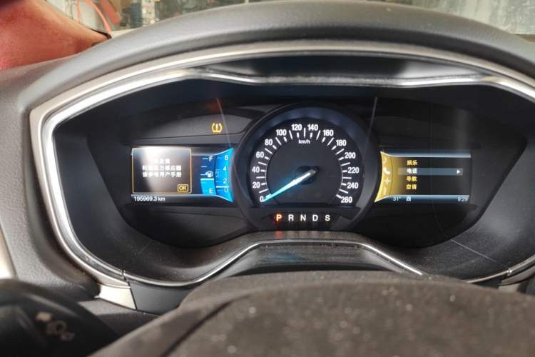Used Ford Mondeo 2013 2.0L GTDi 200 Luxury Model Instrument Cluster