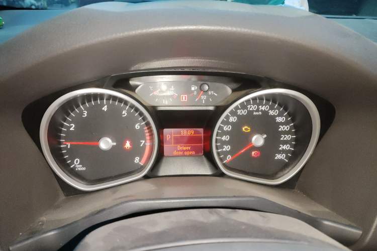 Used Ford Mondeo 2013 2.3L Fashion Edition Instrument Cluster