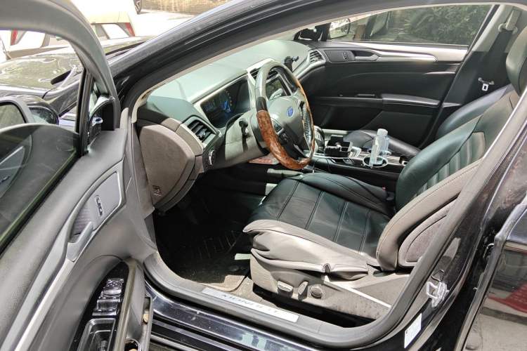 Used Ford Mondeo 2013 1.5L GTDi180 Fashion Edition Interior 3