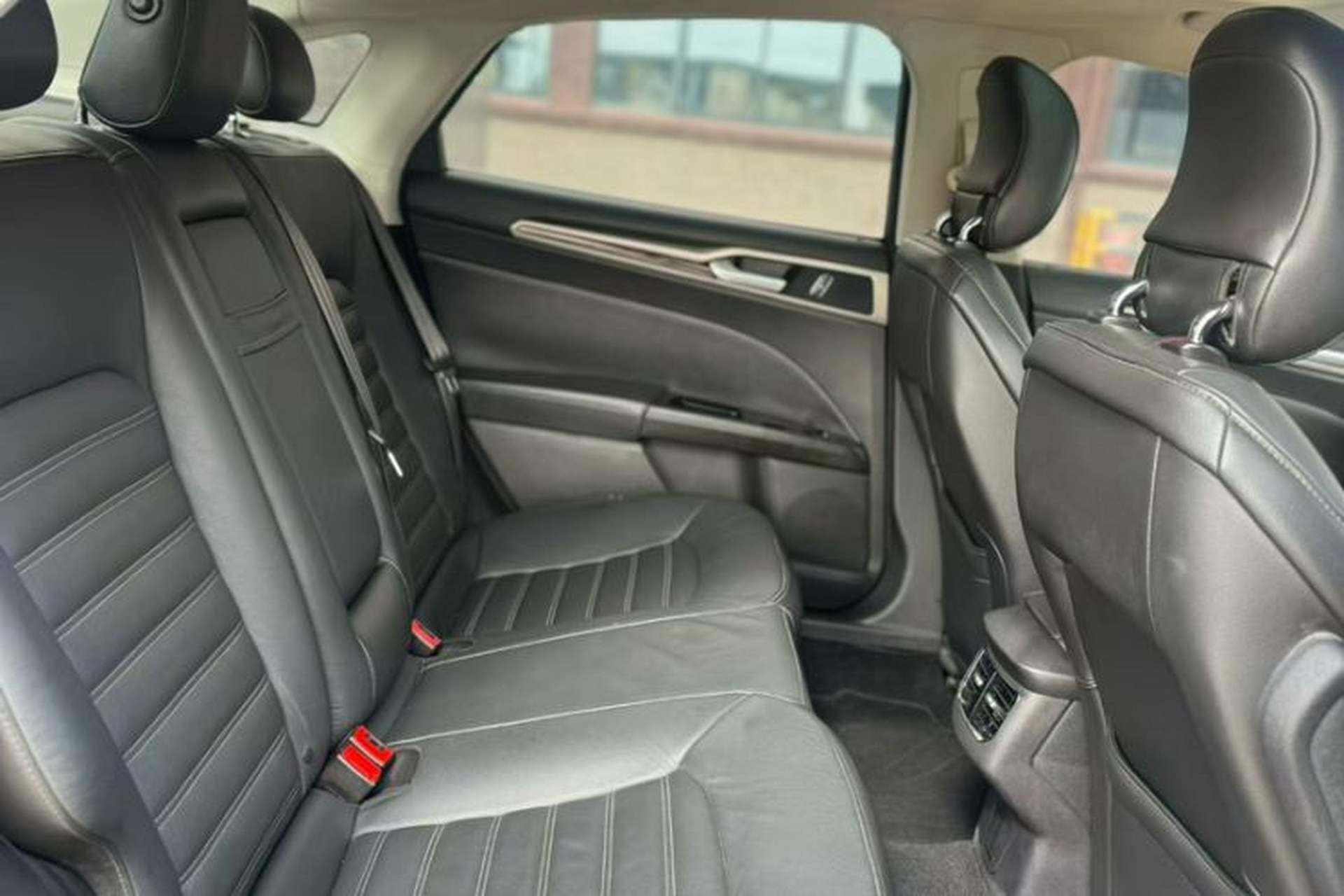 Used Ford Mondeo 2013 2.0L GTDi 200 Fashion Edition Interior 3