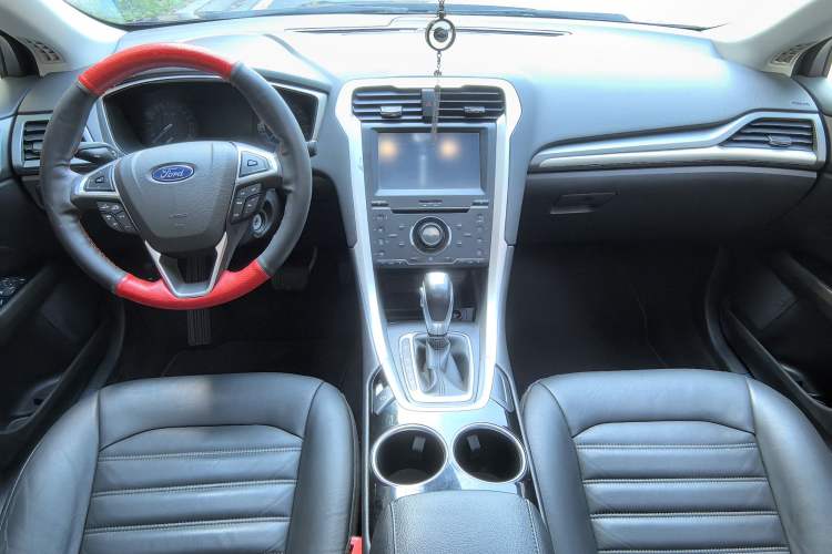 Used Ford Mondeo 2013 1.5L GTDi180 Fashion Edition Interior 3