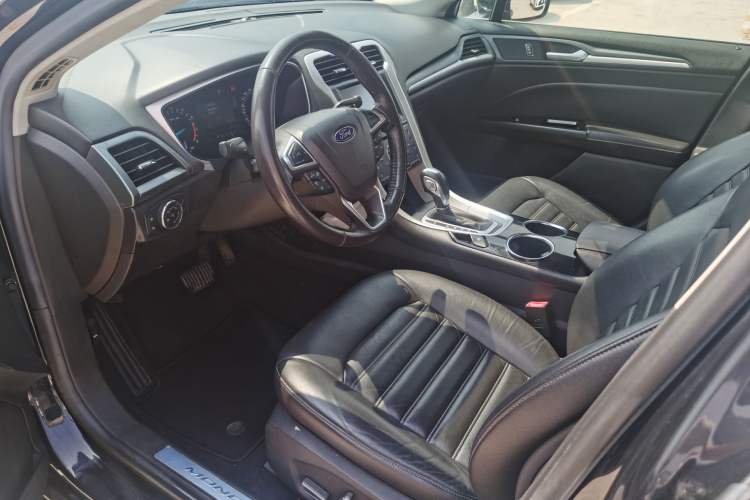 Used Ford Mondeo 2013 1.5L GTDi180 Fashion Edition Interior 4
