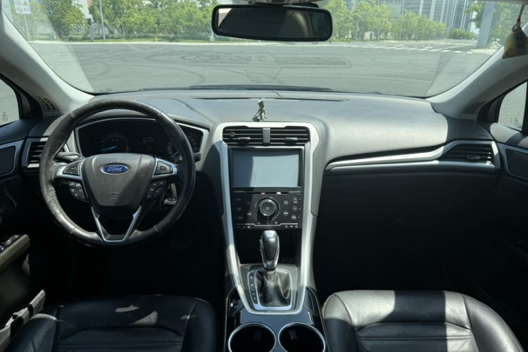 Used Ford Mondeo 2013 1.5L GTDi180 Fashion Edition Interior 4