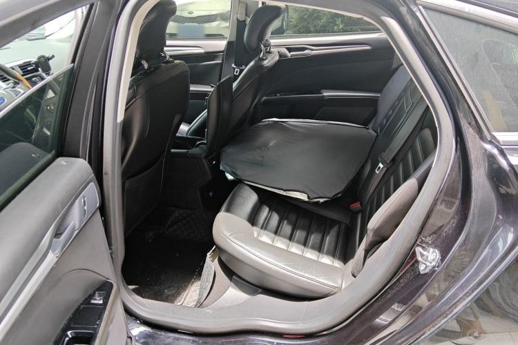 Used Ford Mondeo 2013 1.5L GTDi180 Fashion Edition Interior 4