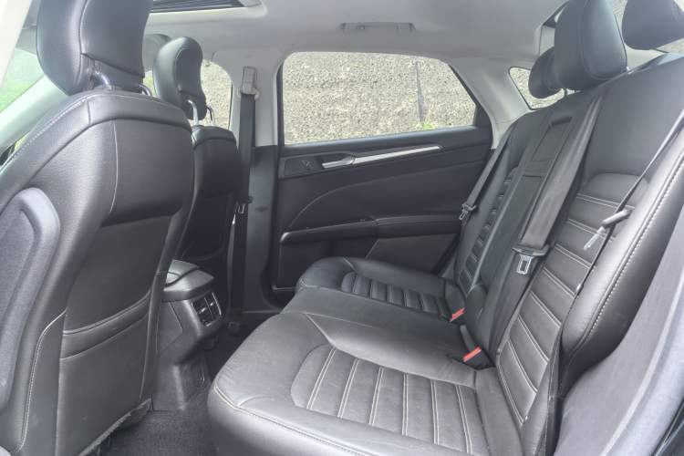 Used Ford Mondeo 2013 1.5L GTDi180 Fashion Edition Interior 4