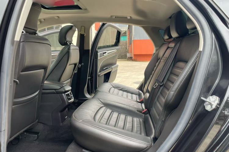 Used Ford Mondeo 2013 2.0L GTDi 200 Luxury Model Interior 4