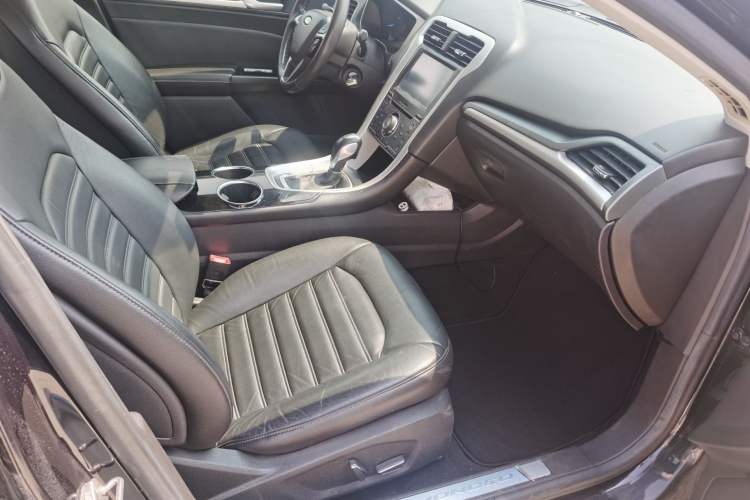 Used Ford Mondeo 2013 1.5L GTDi180 Fashion Edition Interior 9