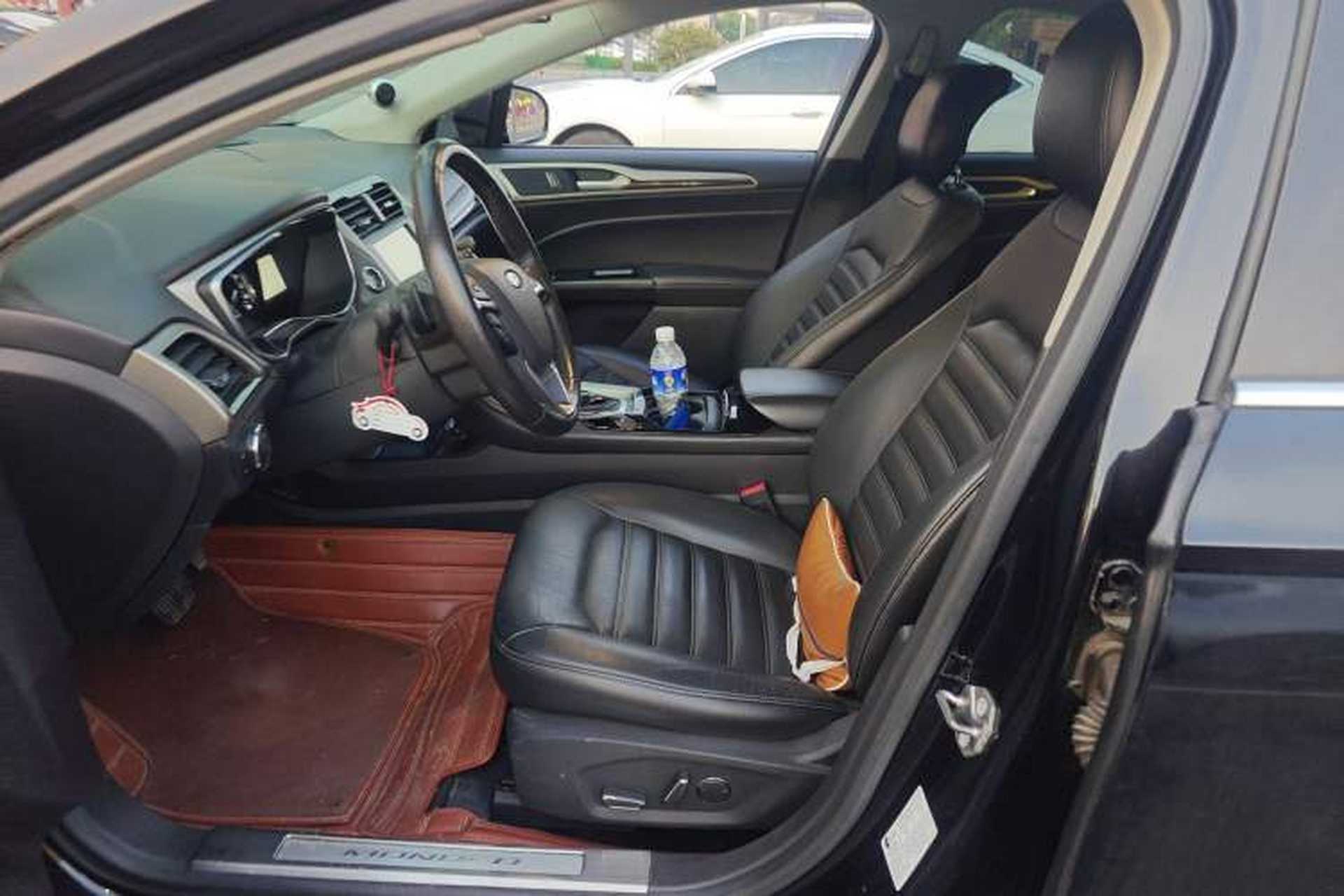 Used Ford Mondeo 2013 2.0L GTDi 200 Luxury Model Left Front Seat