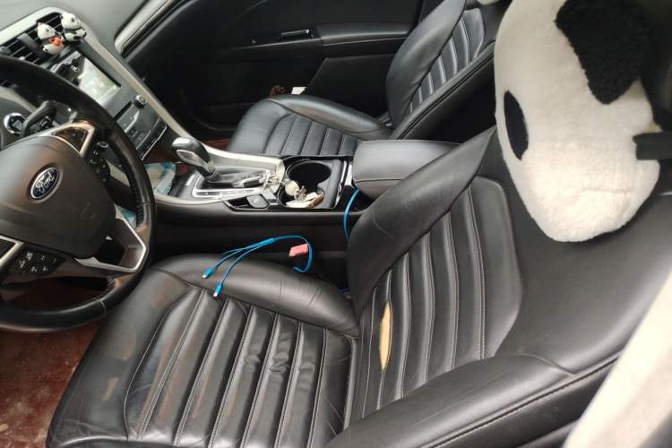Used Ford Mondeo 2013 2.0L GTDi 200 Luxury Model Left Front Seat