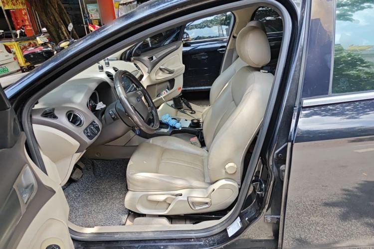 Used Ford Mondeo 2013 2.3L Fashion Edition Left Front Seat
