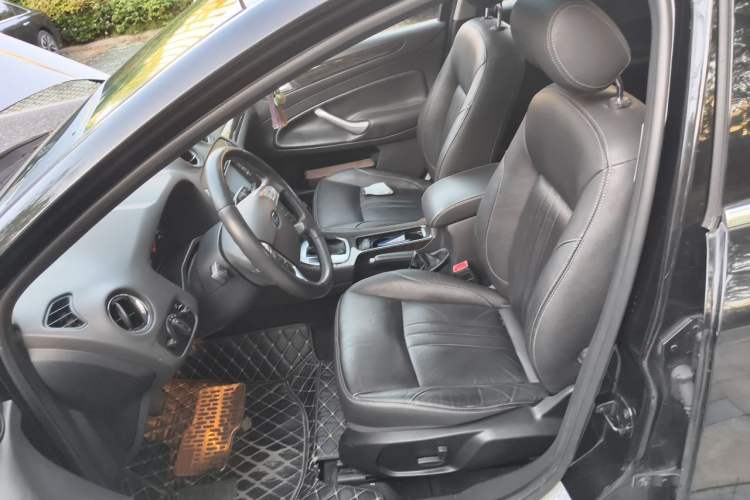 Used Ford Mondeo 2013 2.3L Luxury Model Left Front Seat