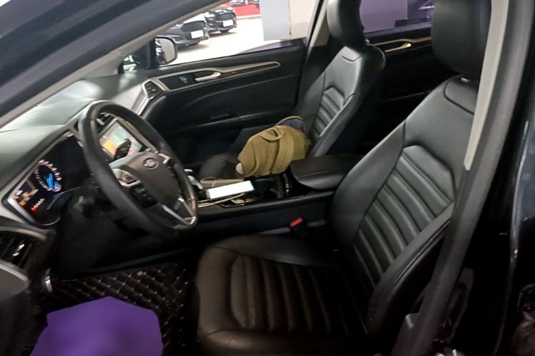 Used Ford Mondeo 2013 2.0L GTDi 200 Fashion Edition Left Front Seat