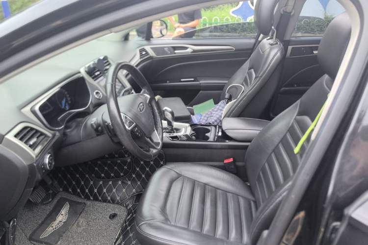 Used Ford Mondeo 2013 2.0L GTDi 200 Fashion Edition Left Front Seat