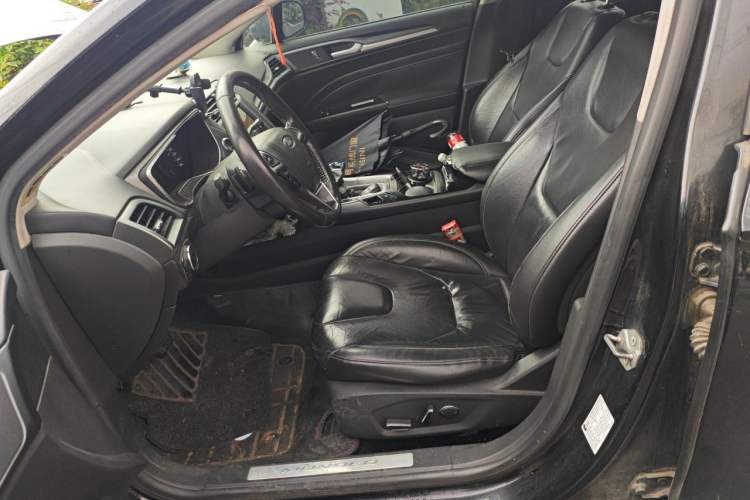Used Ford Mondeo 2013 2.0L GTDi240 Luxury Sport Model Left Front Seat
