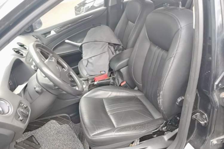 Used Ford Mondeo 2013 2.3L Luxury Model Left Front Seat