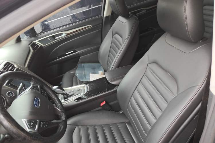 Used Ford Mondeo 2013 2.0L GTDi 200 Fashion Edition Left Front Seat