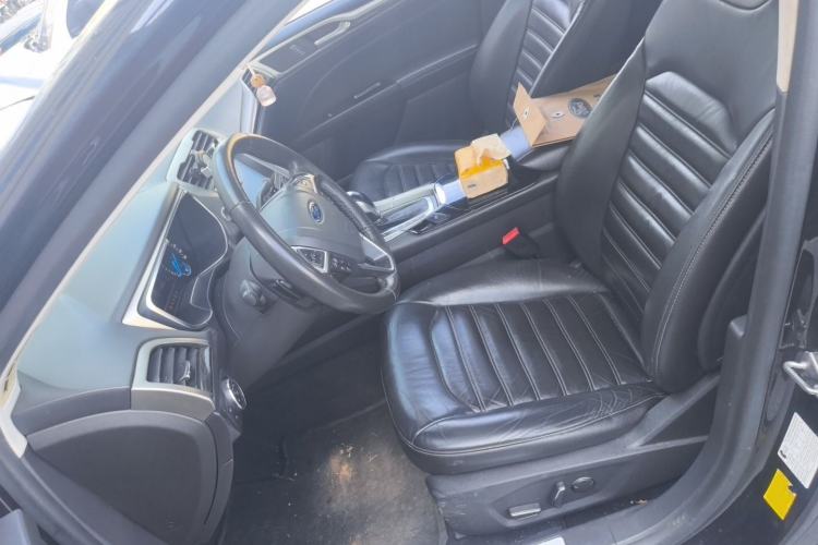 Used Ford Mondeo 2013 2.0L GTDi 200 Fashion Edition Left Front Seat