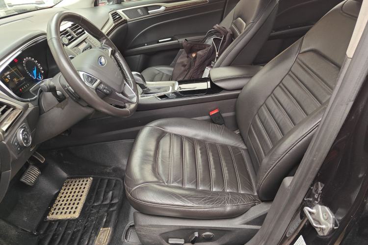 Used Ford Mondeo 2013 2.0L GTDi 200 Fashion Edition Left Front Seat