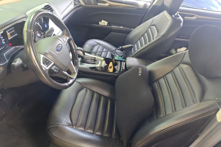 Used Ford Mondeo 2013 2.0L GTDi 200 Luxury Model Left Front Seat
