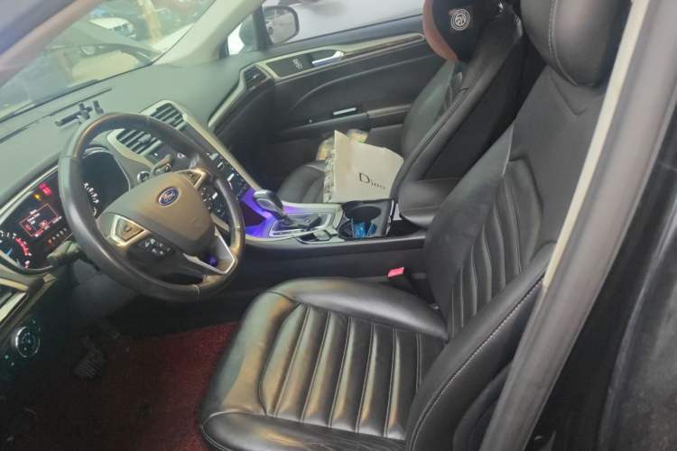 Used Ford Mondeo 2013 2.0L GTDi 200 Fashion Edition Left Front Seat