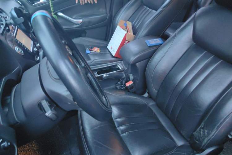 Used Ford Mondeo 2013 2.0L GTDi 200 Luxury Model Left Front Seat
