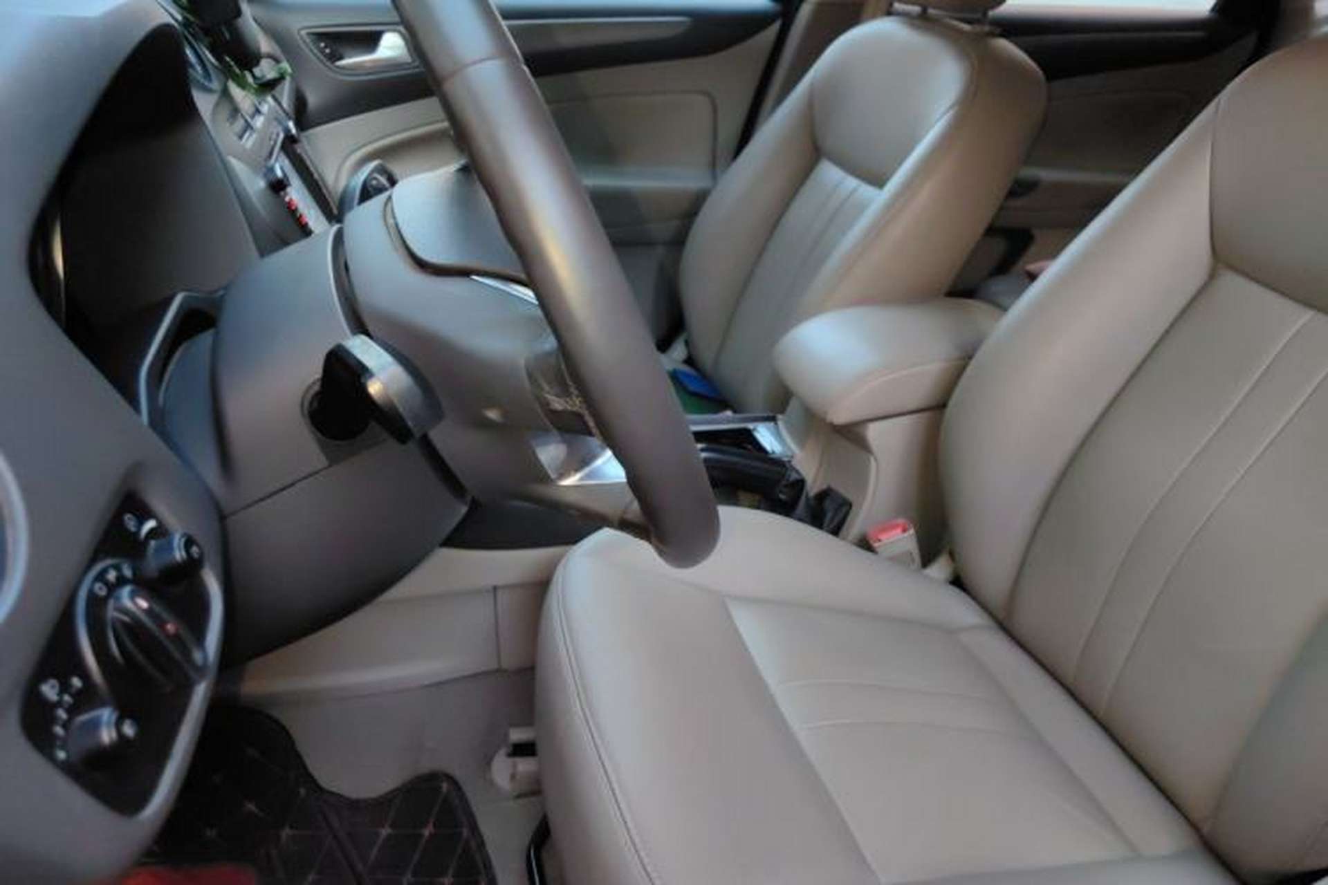 Used Ford Mondeo 2013 2.3L Fashion Edition Left Front Seat