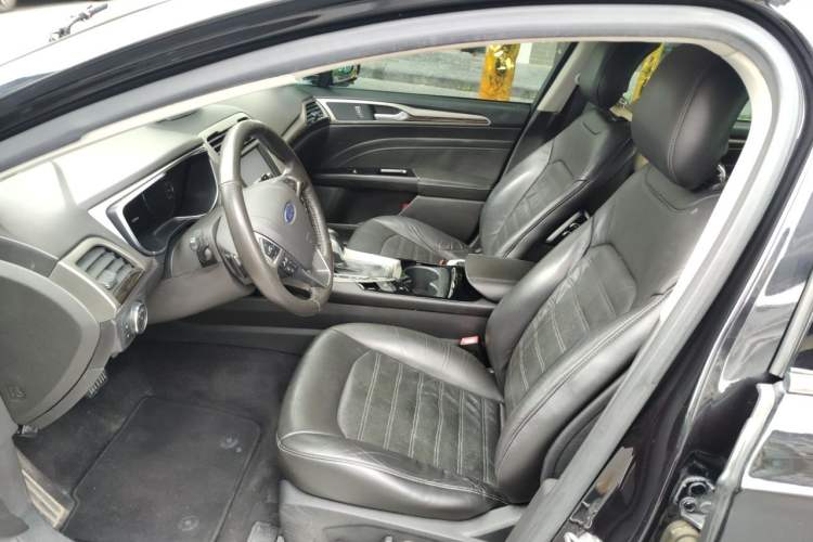 Used Ford Mondeo 2013 2.0L GTDi240 Flagship Edition Left Front Seat