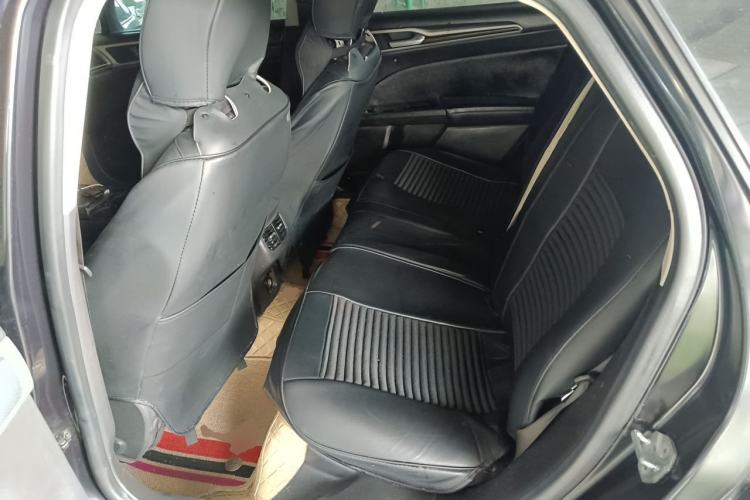 Used Ford Mondeo 2013 2.0L GTDi 200 Fashion Edition Left Rear Seat
