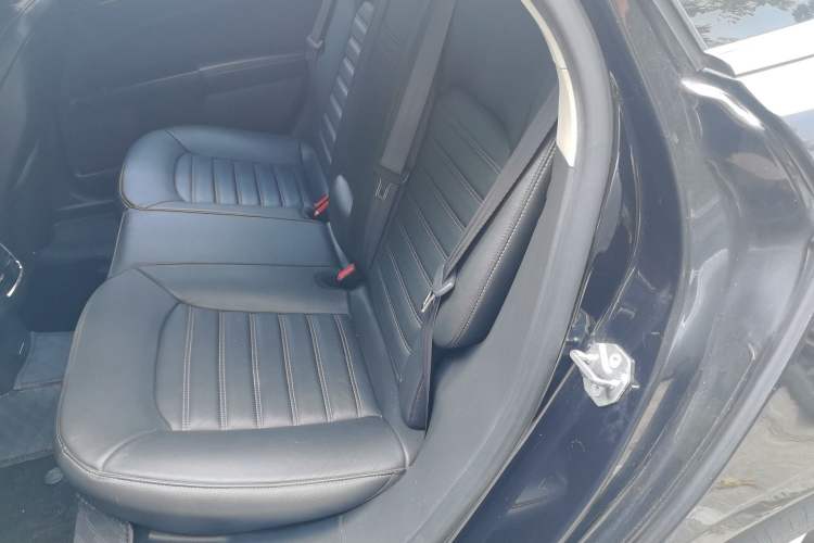 Used Ford Mondeo 2013 1.5L GTDi180 Fashion Edition Left Rear Seat